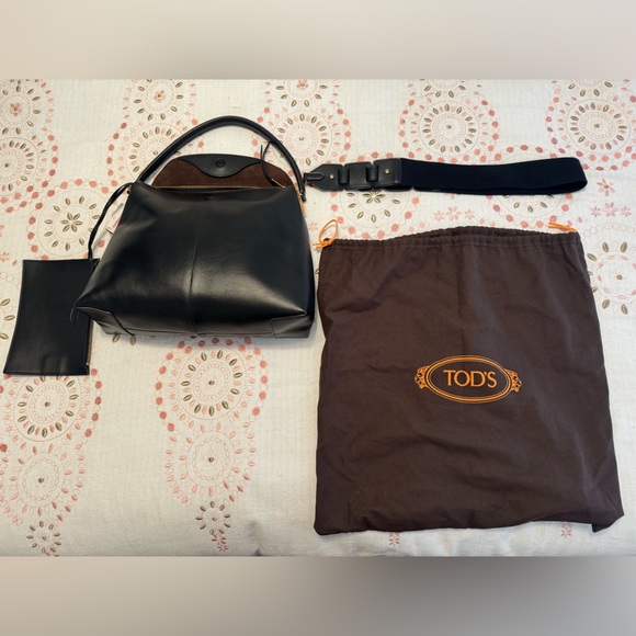 Tods Small TST Messenger zip tote bag with strap - Picture 8 of 16